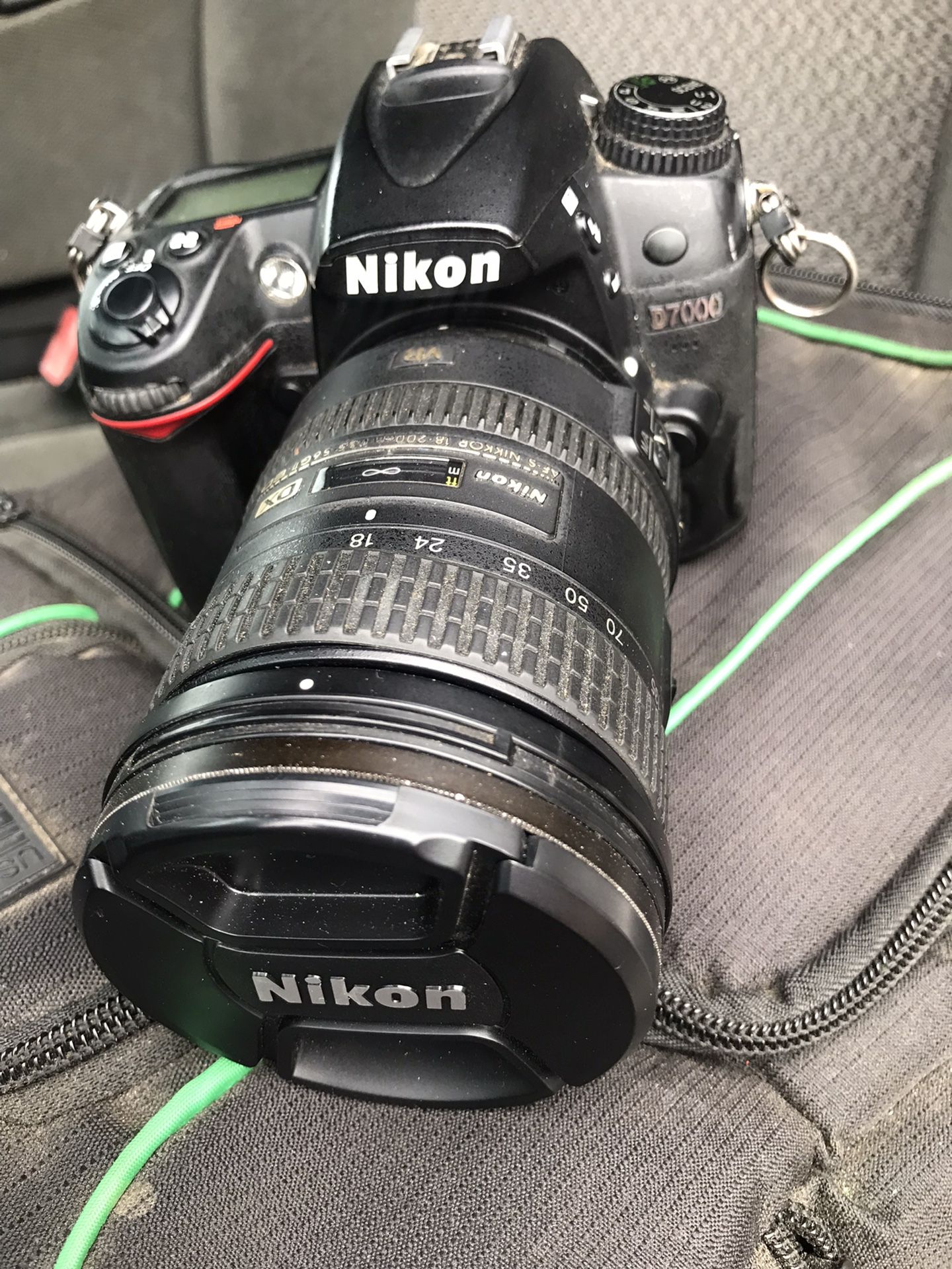Nikon D 7000