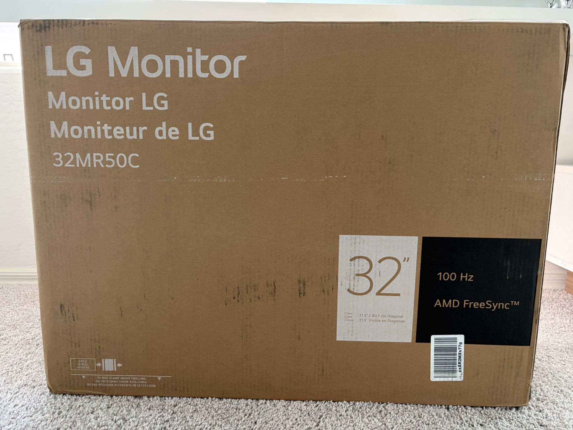 LG 32" FHD (1920 x 1080) Curved Display 