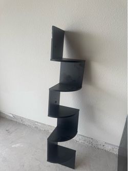 VASAGLE Black Zigzag Corner Wall Shelf – Modern Floating Display Shelf