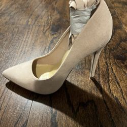 Size 10 Blush Heels