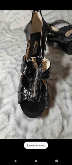 Michael Kors Berkley T-Strap sandals size 10M
