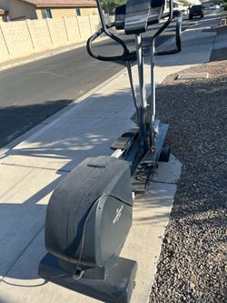 Free elliptical