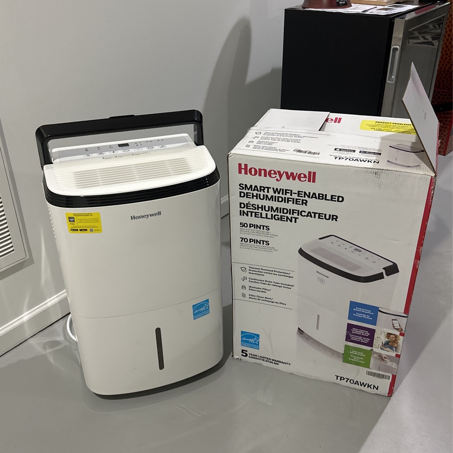 Honeywell Smart Dehumidifier 70 Pints TP70AWKN
