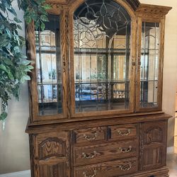 Oak Wood Hutch