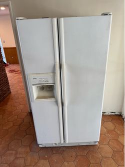 Refrigerator (kennmore)