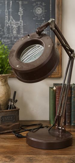 Like NEW Vintage Professional Illuminated Magnifying Lamp w Adjustable