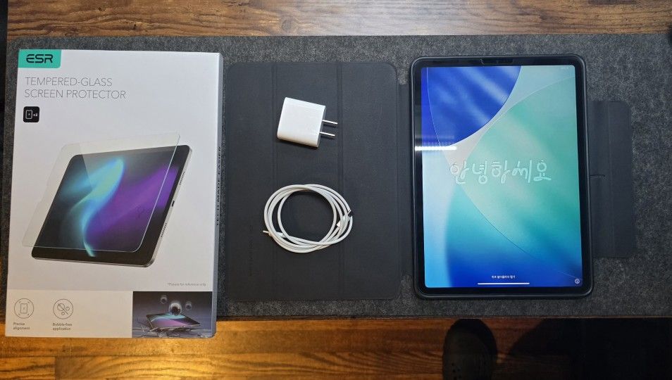 Apple iPad Pro 11" (M1, 256GB, Wi-Fi) – Pristine Condition