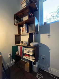 Zig zag wood shelf
