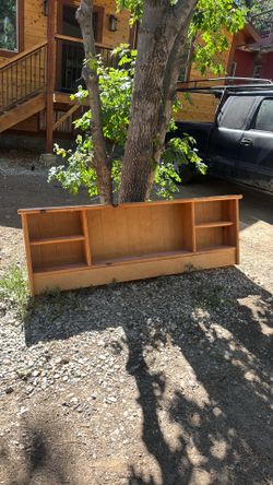 Wall shelf unit