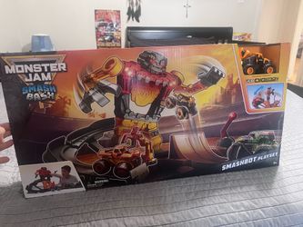 Monster jam smash & bash