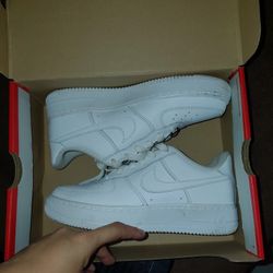 Nike Air Forces Size 3 1/2 In Boys 