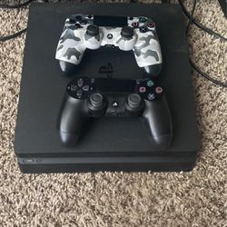 ps4 with controllers