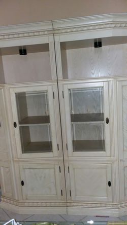 Antique looking cabinet/Display Case