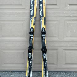 Elan 140cm Skis + ESF10 Bindings – Ready for the Slopes! Great Beginner/Youth Setup