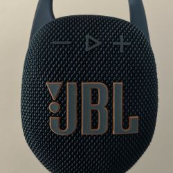 JBL clip 5