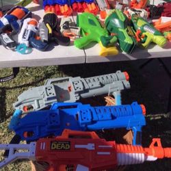 Bonche De Nerf Guns And Assorted