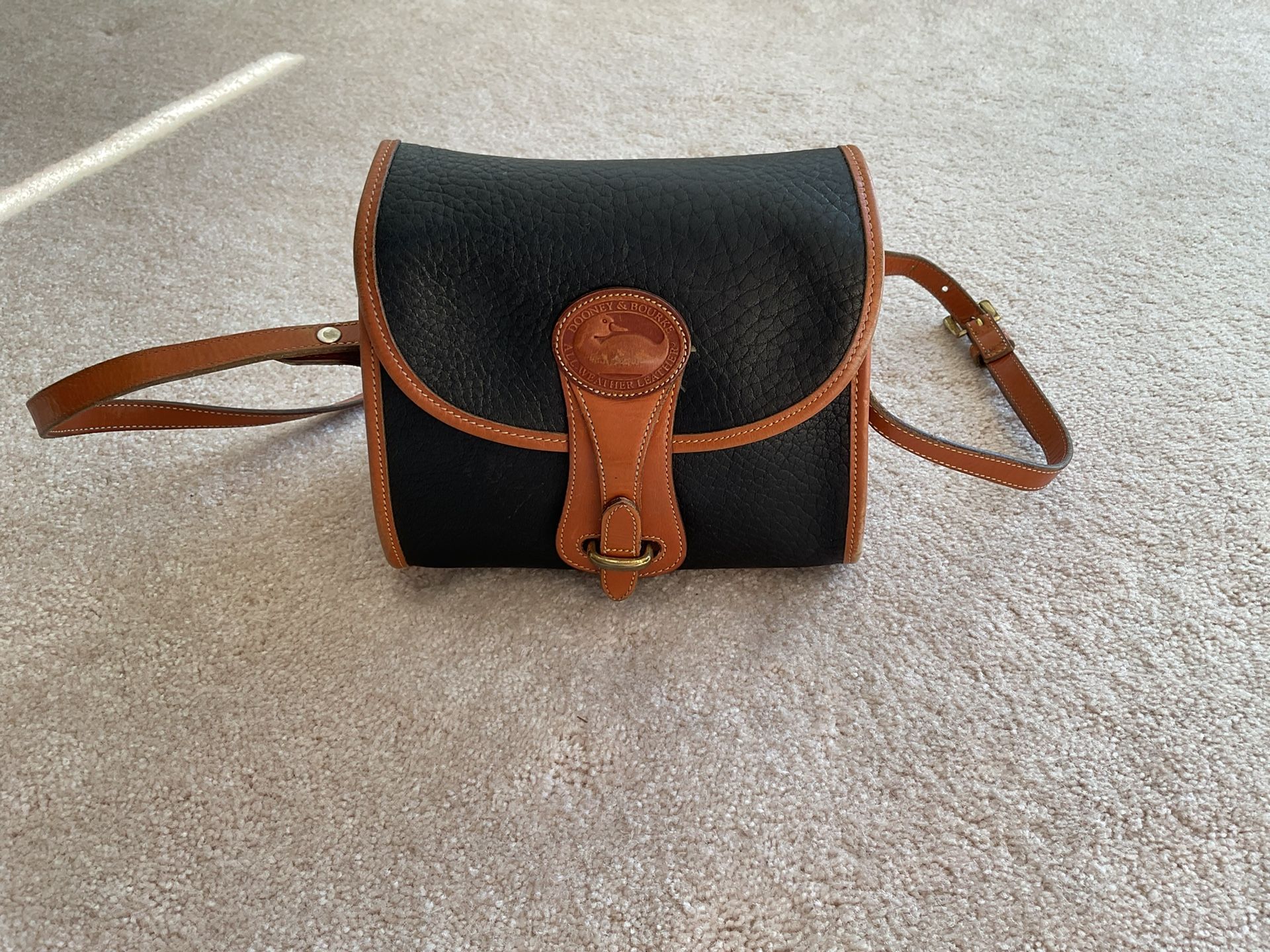 Dooney & Bourke Purse