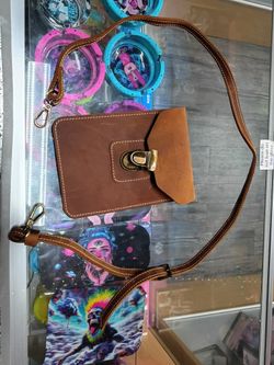 Read Earth Leather Bags