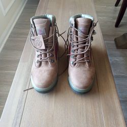 NEW  Timberland Boots  Size 8 