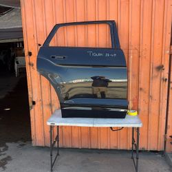 2025-2026 Vw Tiguan Door 