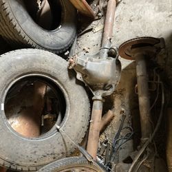 8 inch Ford Rearend And Late 90s Camaro Rearend