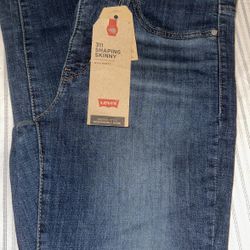 Women Levi’s 