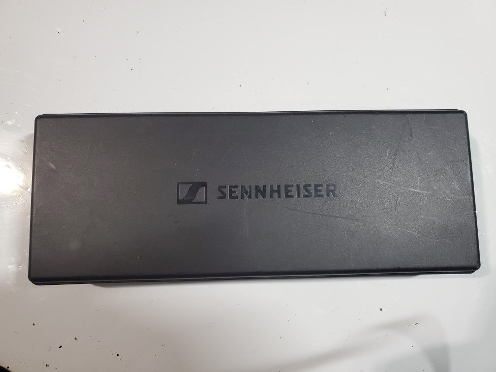 Seinhesser Hard Microphone Foam Case, Brand New,