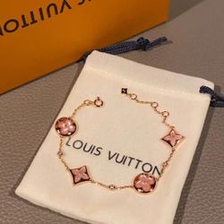 🔥LV Color Blossom Pink Mother-of-Pearl Five Flower Bracelet