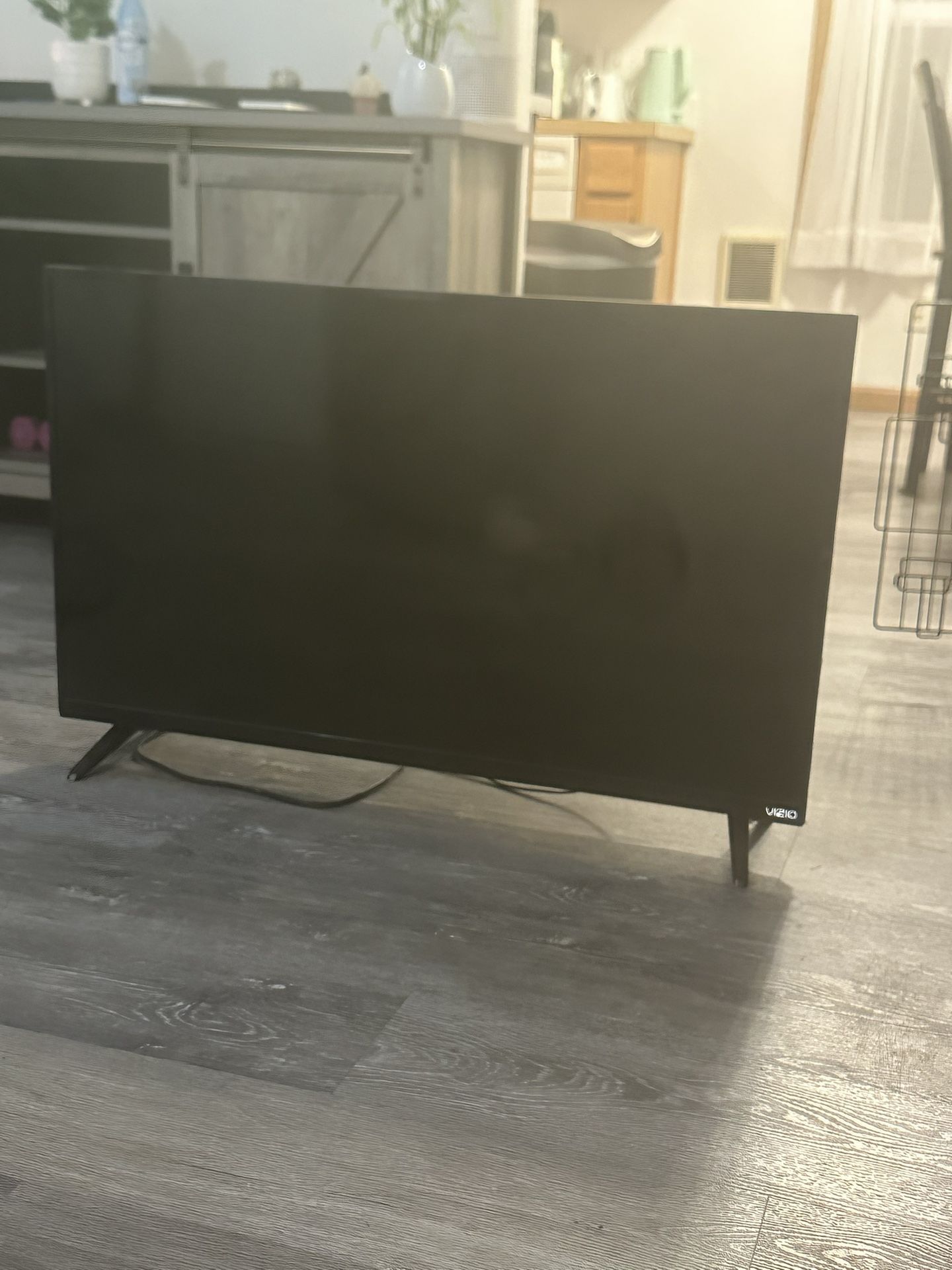 Vizio 40” Tv