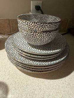 Polka dot dining wear