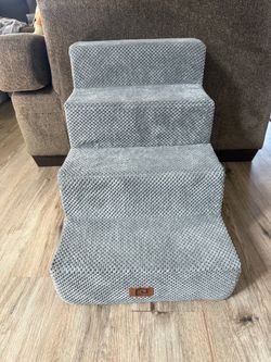 Pet steps