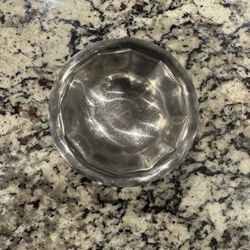 17 Stainless Steel Halco Dishes  18/8