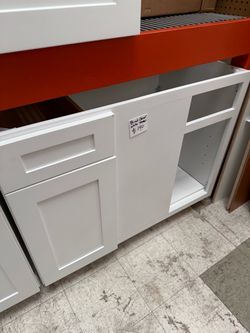 Kitchen cabinets