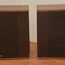 Vintage BOSE 501 Series IV speaker set 