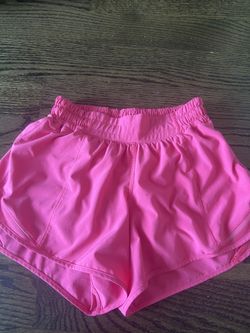 Lululemon Hotty Hots Size 4 And 4 Inch 