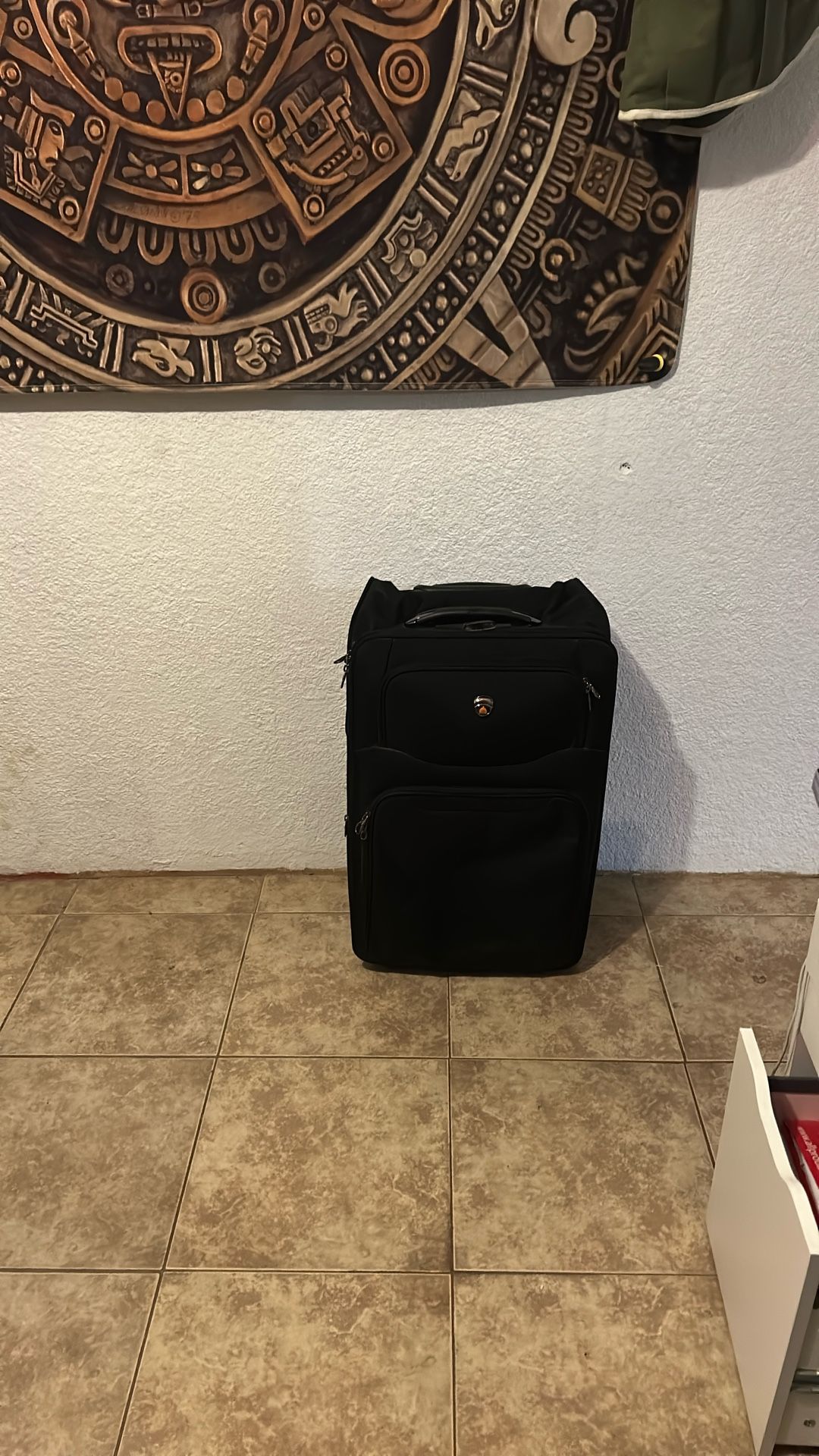 Large Luggage Medium, And Small Different Prices