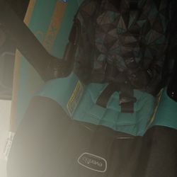 Evenflo Nurture Max Infant And Toddlers Carseat 