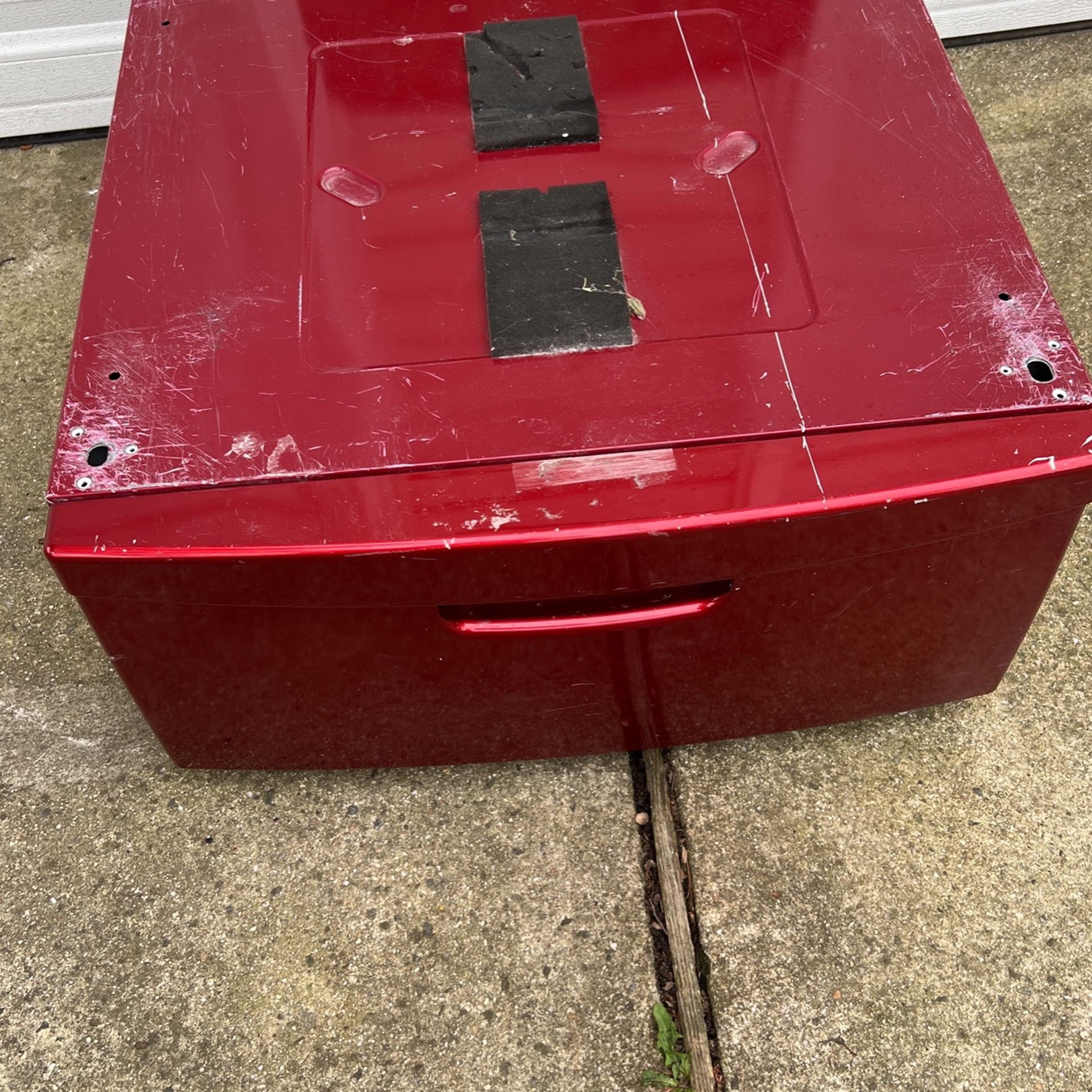 Washer Pedestal For Front Loaders.