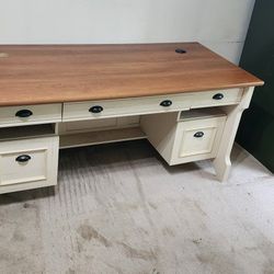 Sauder Executive Desk