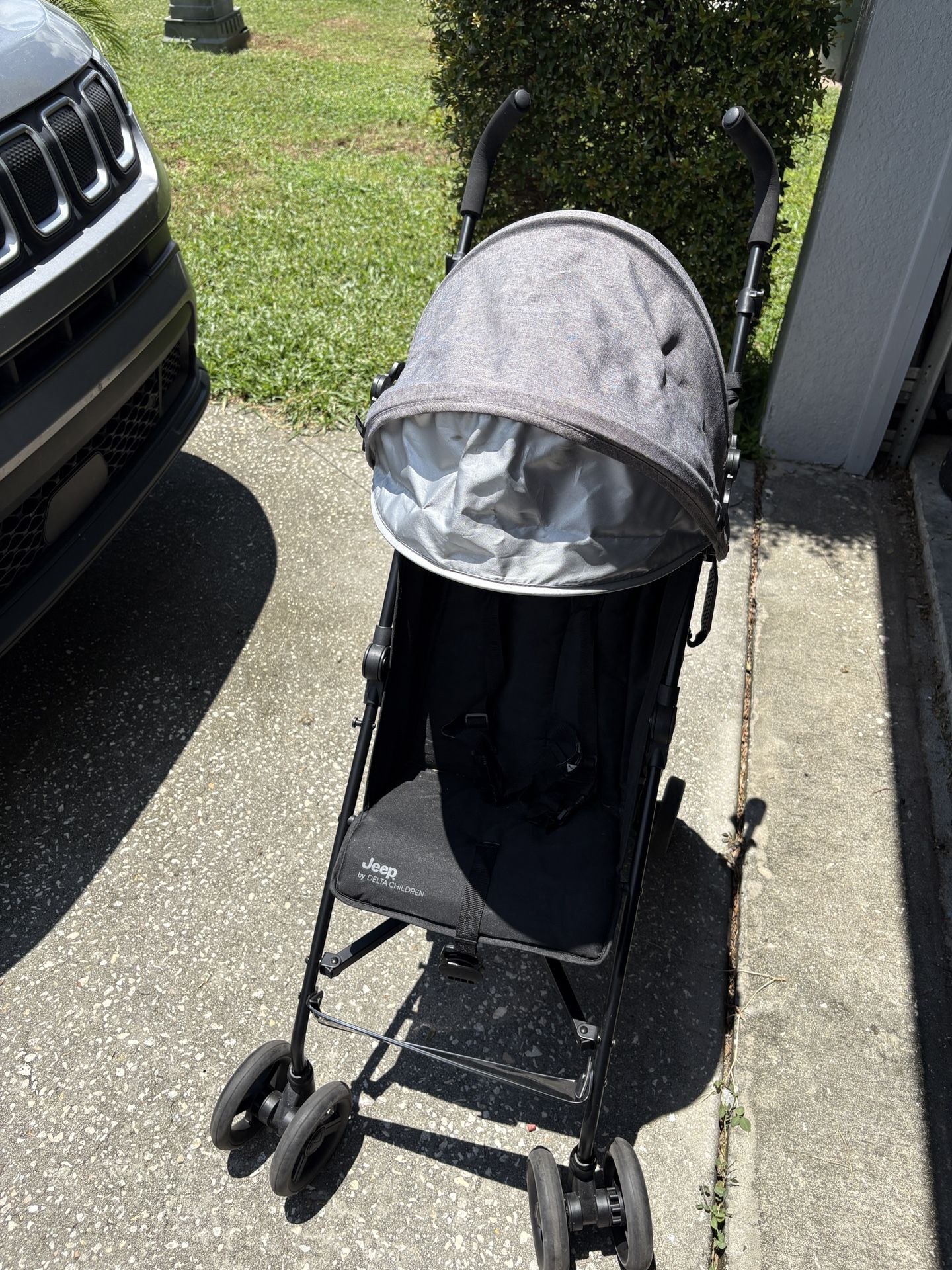 Jeep PowerGlyde Plus Stroller by Delta Children Lightweight Travel Stroller with Smoothest Ride