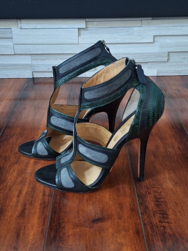 L.A.M.B. Carter Sandals Lucite Heels Green And Black Size 10