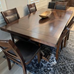 Breda Dining Room Table 7 Pc Set