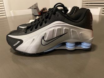 Nike Shox R4
