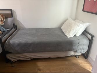 Daybed And Trundle Twin Mattresses Included