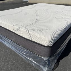 Queen Cool Gel Hybrid Memory Foam