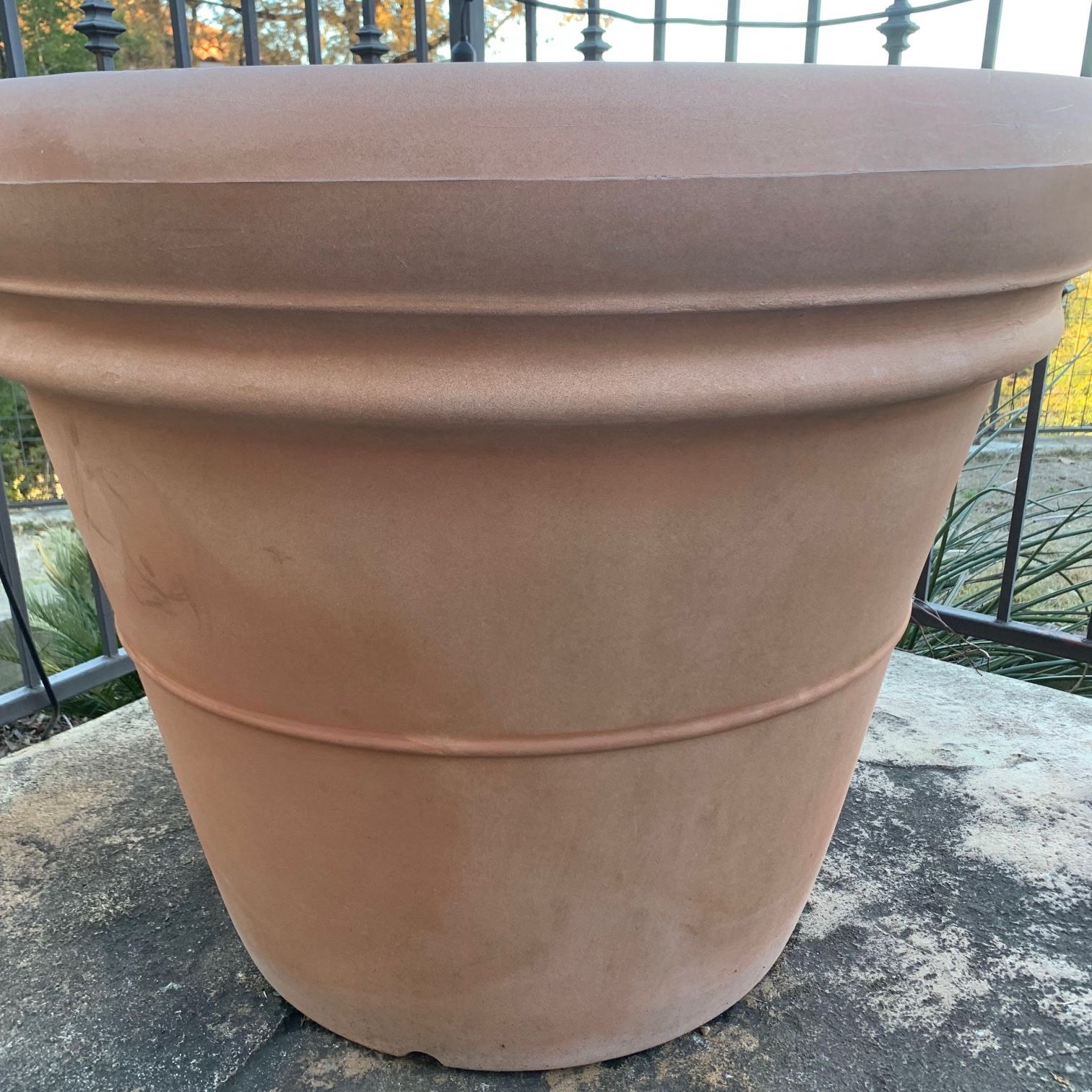 Extra Large Faux Terracotta Planter Pot 33 Diameter for Sale in Austin, TX  - OfferUp