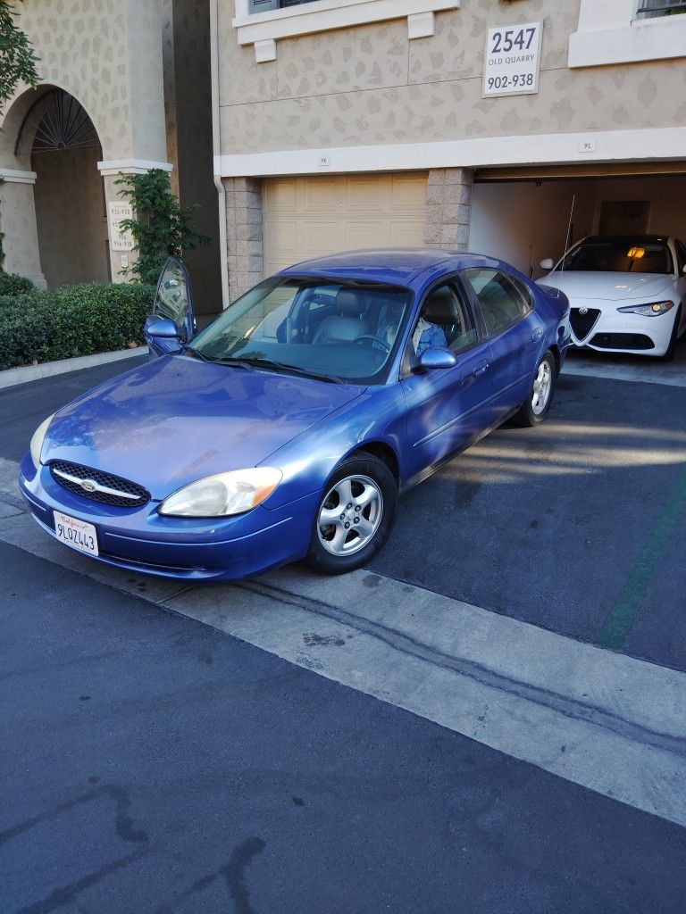 2002 Ford Taurus