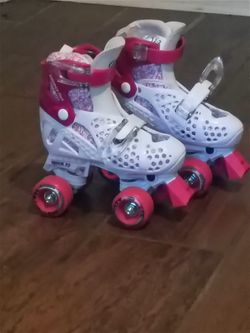 Quick Fit Double Strap Skates 🛼