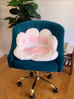 Stylish Doreen Velvet
Hand-Curated Desk Chair
in Teal with Cute Paw
Cushion