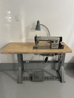 Hercules JS-555 Industrial Sewing Machine w/ Table, Stand & Lamp